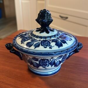 🧡 Rare Gzhel Russian Porcelain Bowl, Lid 🧡